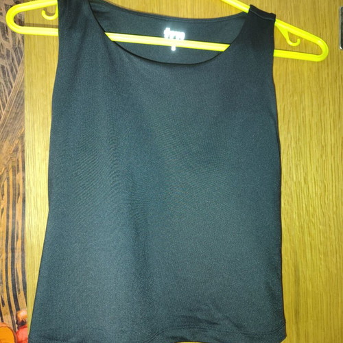 Terranova sports top with built-in support, black, size S