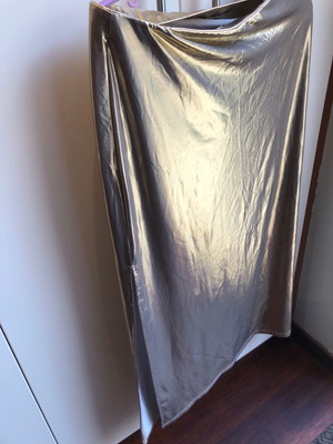 Φούστα Stradivarius χρυσαφί XL 42 σαν καινούργια, ελαστική μέση