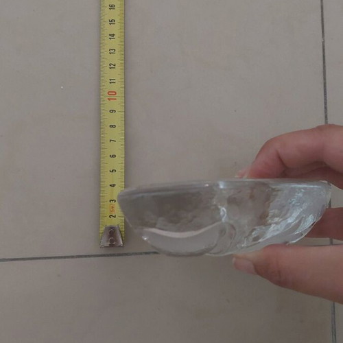 Glass heart-shaped candlestick with embossed bow, like new