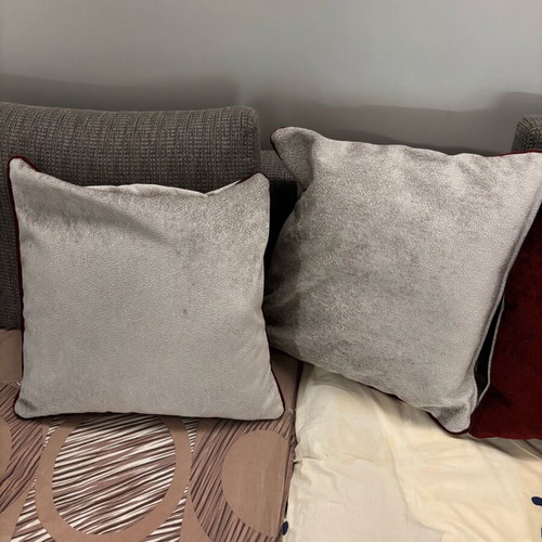 Decorative pillows like new, gray with burgundy trim, set of 2