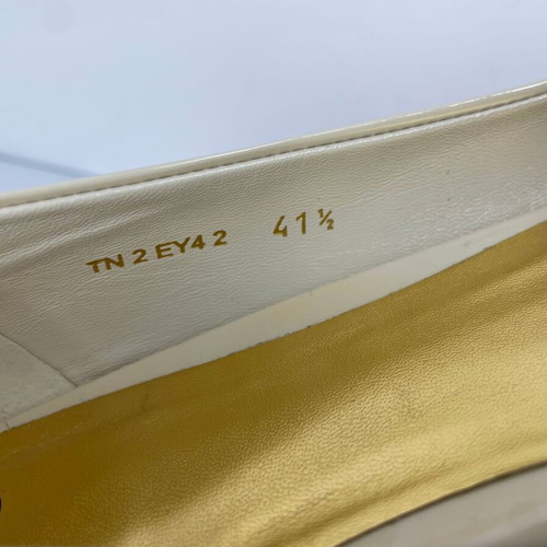 Valentino Garavani One Stud leather ballerinas size 41.5 like new, beige