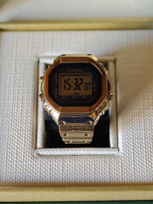 Casio CRW-001G-9 ψηφιακό ρολόι σαν καινούργιο, χρυσαφί επίστρωση