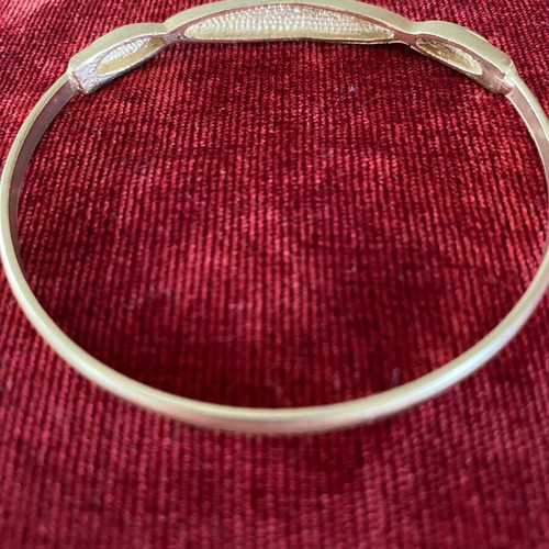 Bracelet-handcuff metal bronze with green enamel, like new