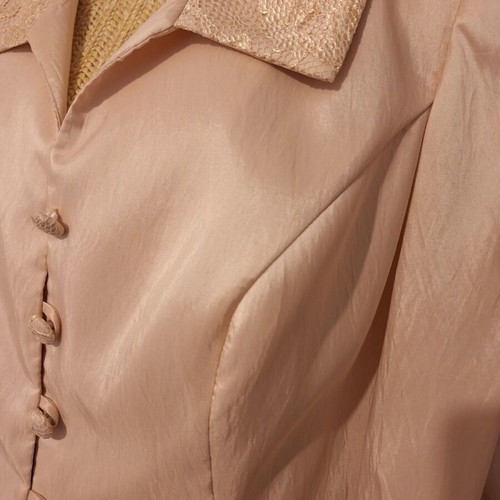Lucifair jacket with lace collar and buttons, salmon color