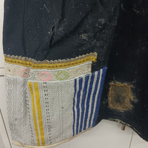 Traditional collectible wool dress No 114 used
