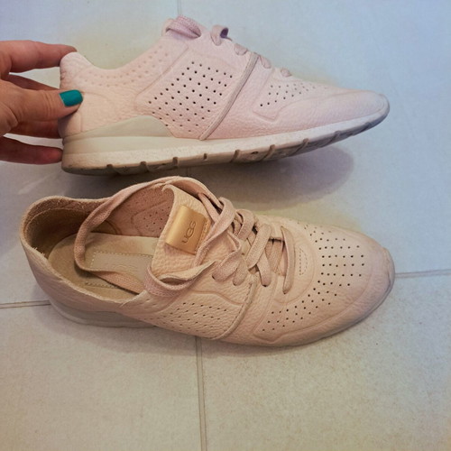 Ugg Australia women's sneakers size 38, like new, soft pink