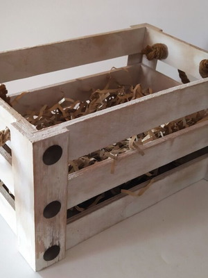 Wooden decorative crate used with rope handles