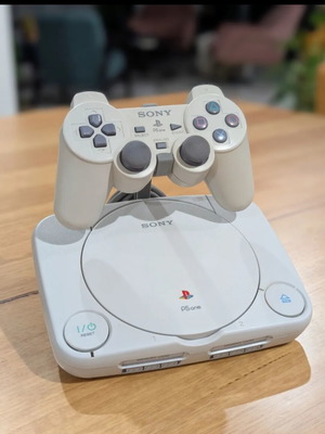 PS One Slim support stand new