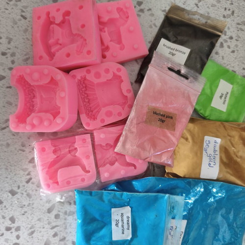 Silicone molds and colored powders set, horse, stroller, dress