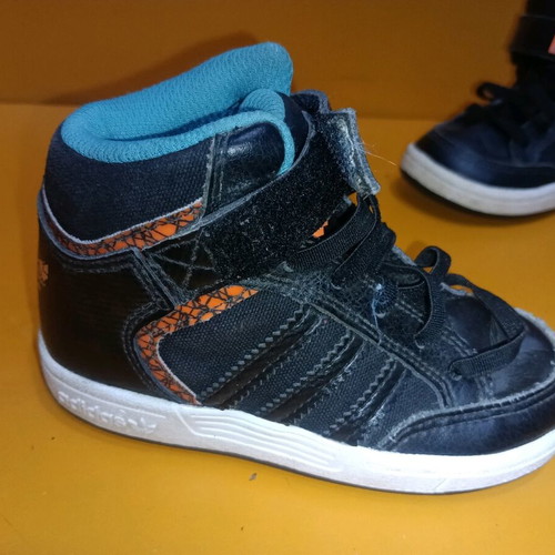 Adidas Varial Mid N 23 kids leather shoes -  8,00 - Vendora.cy