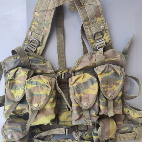 Military camouflage vest harness like new