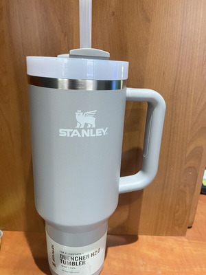 Stanley Quencher H2.0 Tumbler gray, unused
