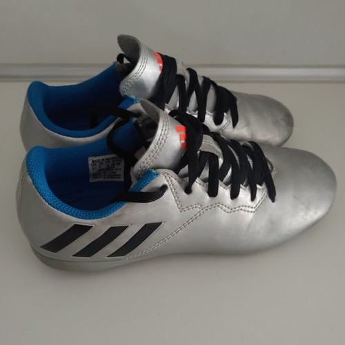 Adidas Messi soccer shoes used, size 34, silver