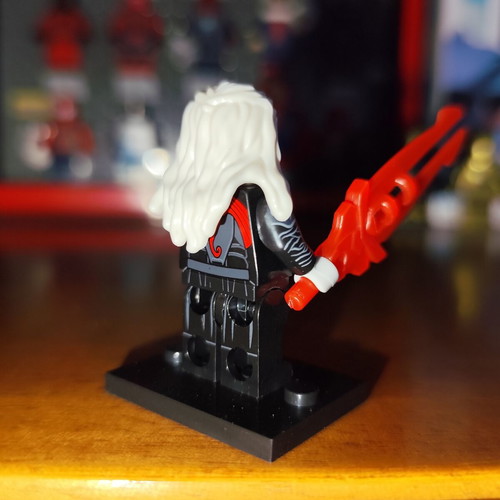 Knull Symbiote King figure like new with accessories