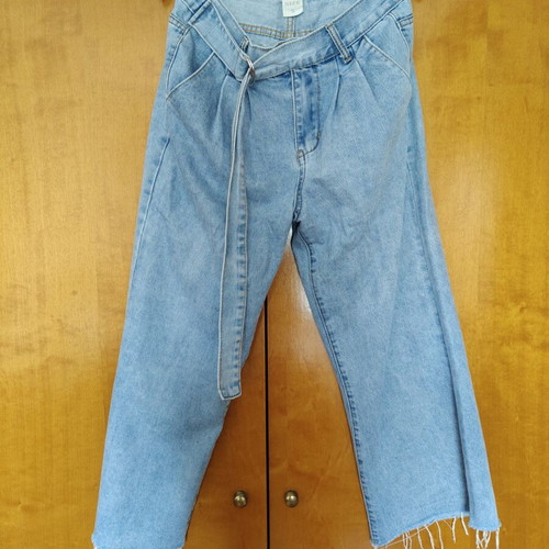 Cullote jeans with integrated belt size S/M like new, blue