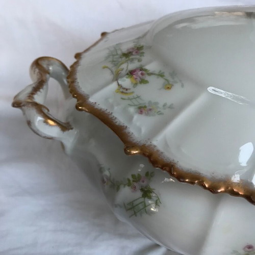 Limoges soup tureen used, 25 cm diameter, late 19th/early 20th century