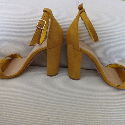 Sandal new size 38 yellow