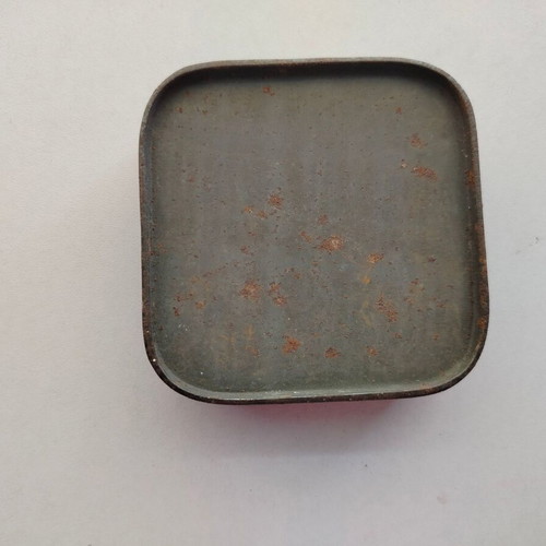 Metal powder box "Poudre Dentifrice" used, circa 1920s-30s