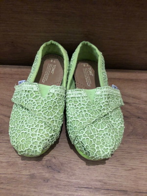 Παπούτσια toms για κορίτσια