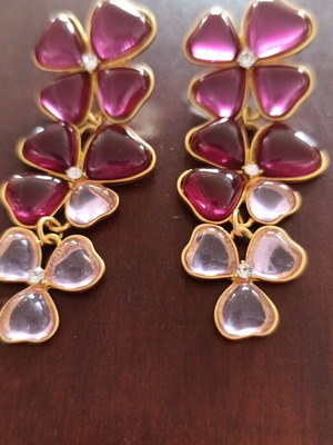 Dangling earrings like new