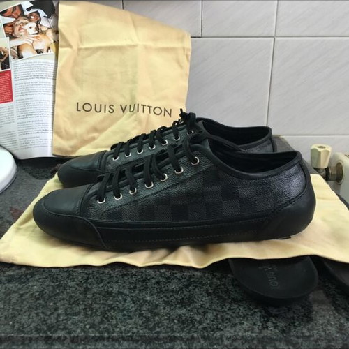 Louis Vuitton sneakers size 45 like new, black
