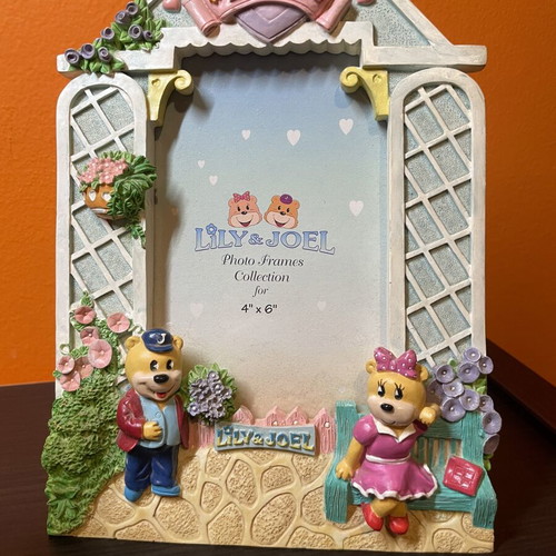 Set of 2 embossed children's photo frames like new