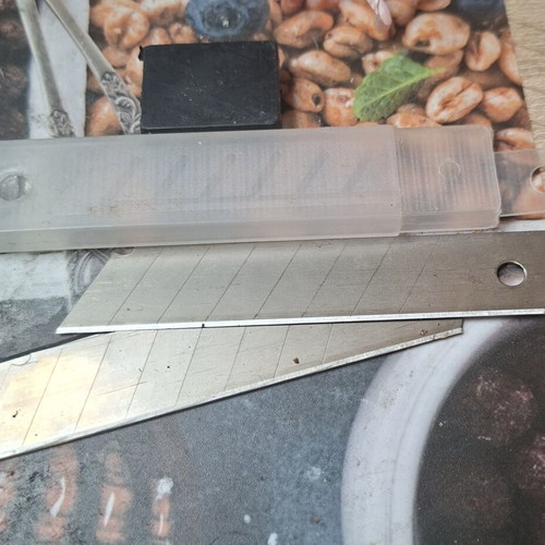 Spare blades for utility knife like new, pack of 3