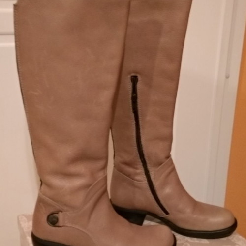 Fly London beige leather boots used, size 36