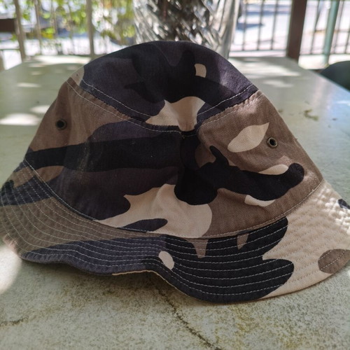 Stamion Jockey Hat Camouflage Size 56 Like New Beige Brown