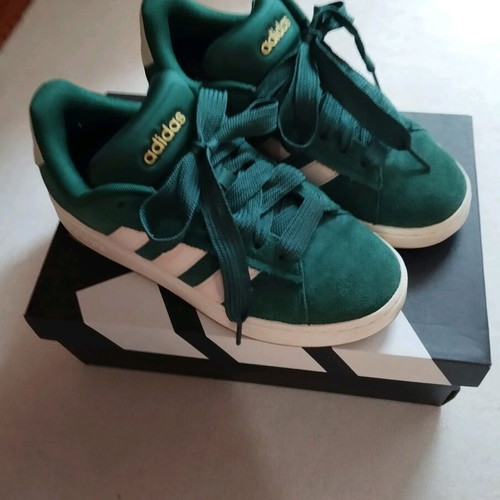 Adidas women's low sneakers size 38 2/3 like new, green