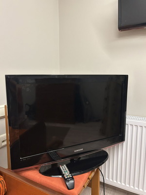 Samsung 32-inch TV used without decoder