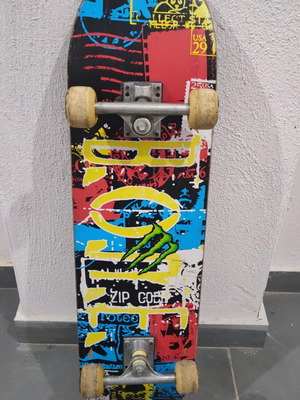 Skateboard used, functional, size 80x20 cm