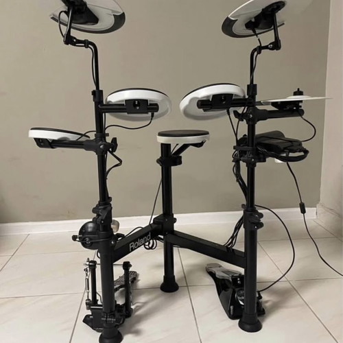 Roland TD-4KP electronic drum kit