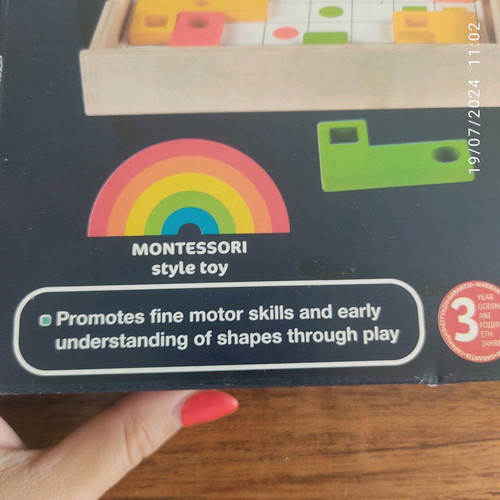 Montessori wooden toy for 3+ years with geometric shapes like new