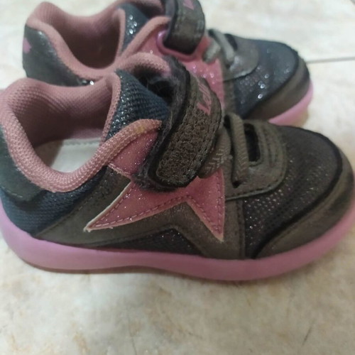 Lelli Kelly children's athletic shoes used, size 21, gray and pink