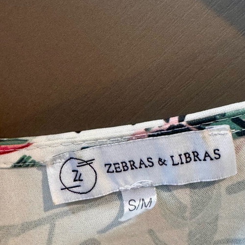 Zebras & Libras jumpsuit like new, size M, white multicolor