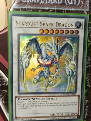 Stardust Spark Dragon card like new with Ultra Pro sleeve