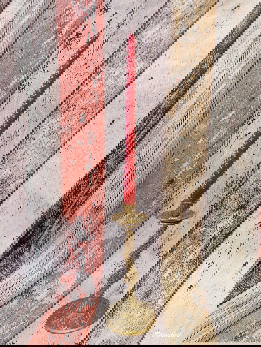 Μπρούτζινο κηροπήγιο μεταχειρισμένο, ύψος 18 cm με κερί δώρο