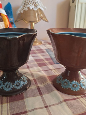 Vintage ceramic vases with base set of two by Athens Porzellan used