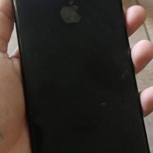 iPhone 7 Plus 32GB black like new with original case