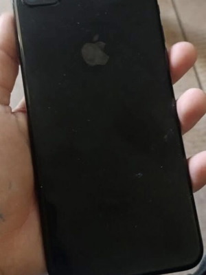 iPhone 7 Plus 32GB black like new with original case