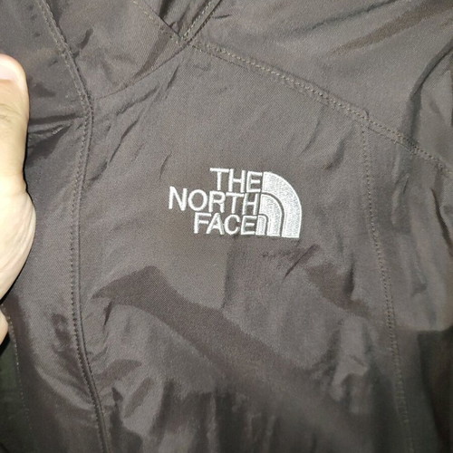 The North Face 3 in 1 Hyvent jacket size Large like new, brown