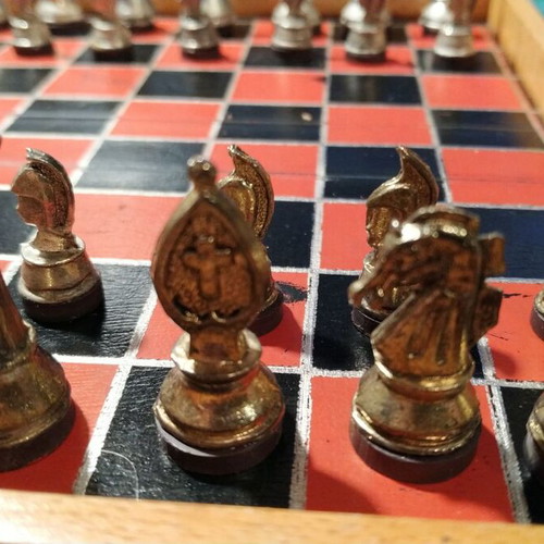 Pampers Chess Set 1981 used, collectible metal pieces