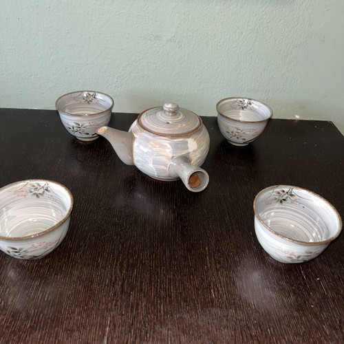 Japanese porcelain tea set with four cups in wooden box