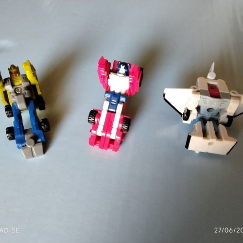 Mini Transformers pack of 3 like new