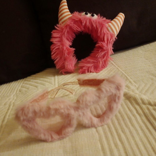 Pink furry headband and plush heart glasses new, carnival