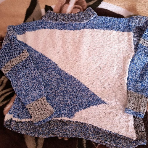 Women's handmade knitted sweater like new, size L