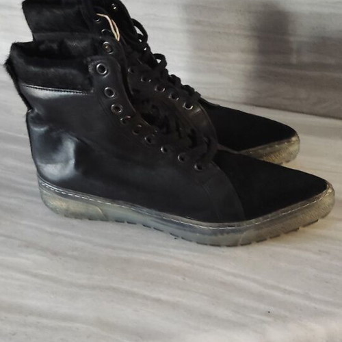 Leather ankle boots new, black without heels