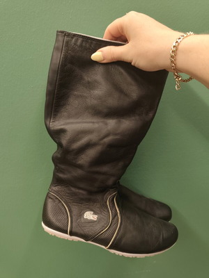 Lacoste kids boots used, black, size 36
