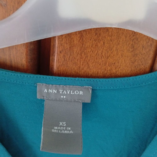 Ann Taylor women's T-shirt green petrol size XS to M like new
